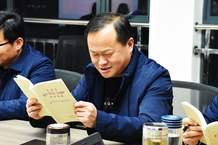 支部书记徐瑞元3.jpg 支部书记徐瑞元3.jpg